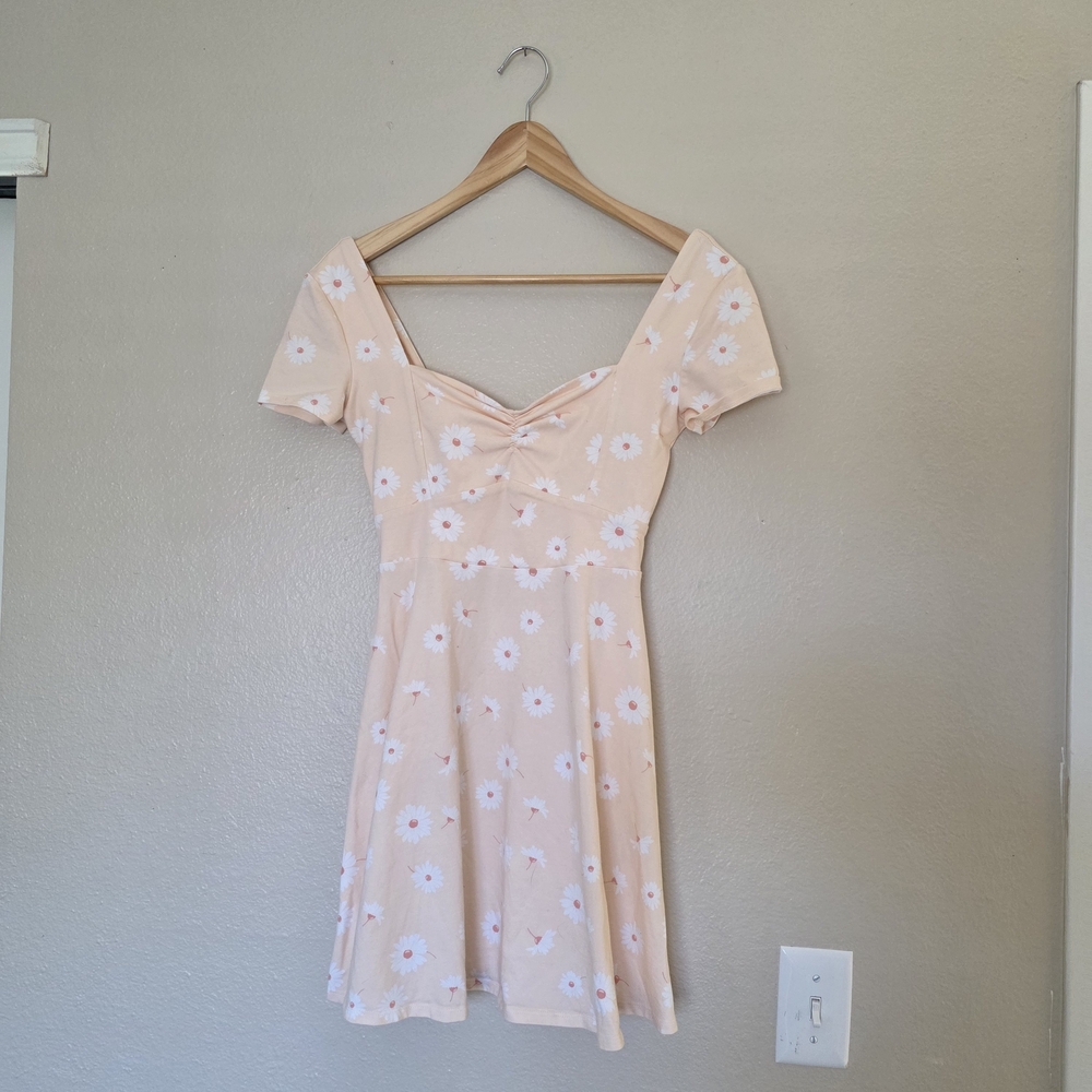 Forever 21 Light Pink Floral Mini Dress